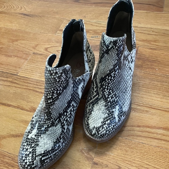 Booties - Picture 2 of 4